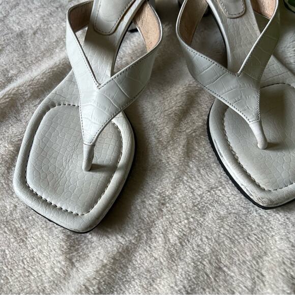 Athé Vanessa Bruno White Croc Embossed Leather Block Heel Sandals - Picture 2 of 10